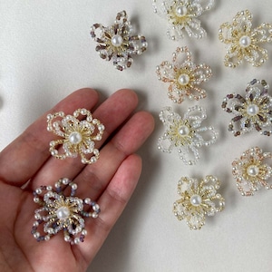 立体お花のビーズワークデコパーツ(28mm)