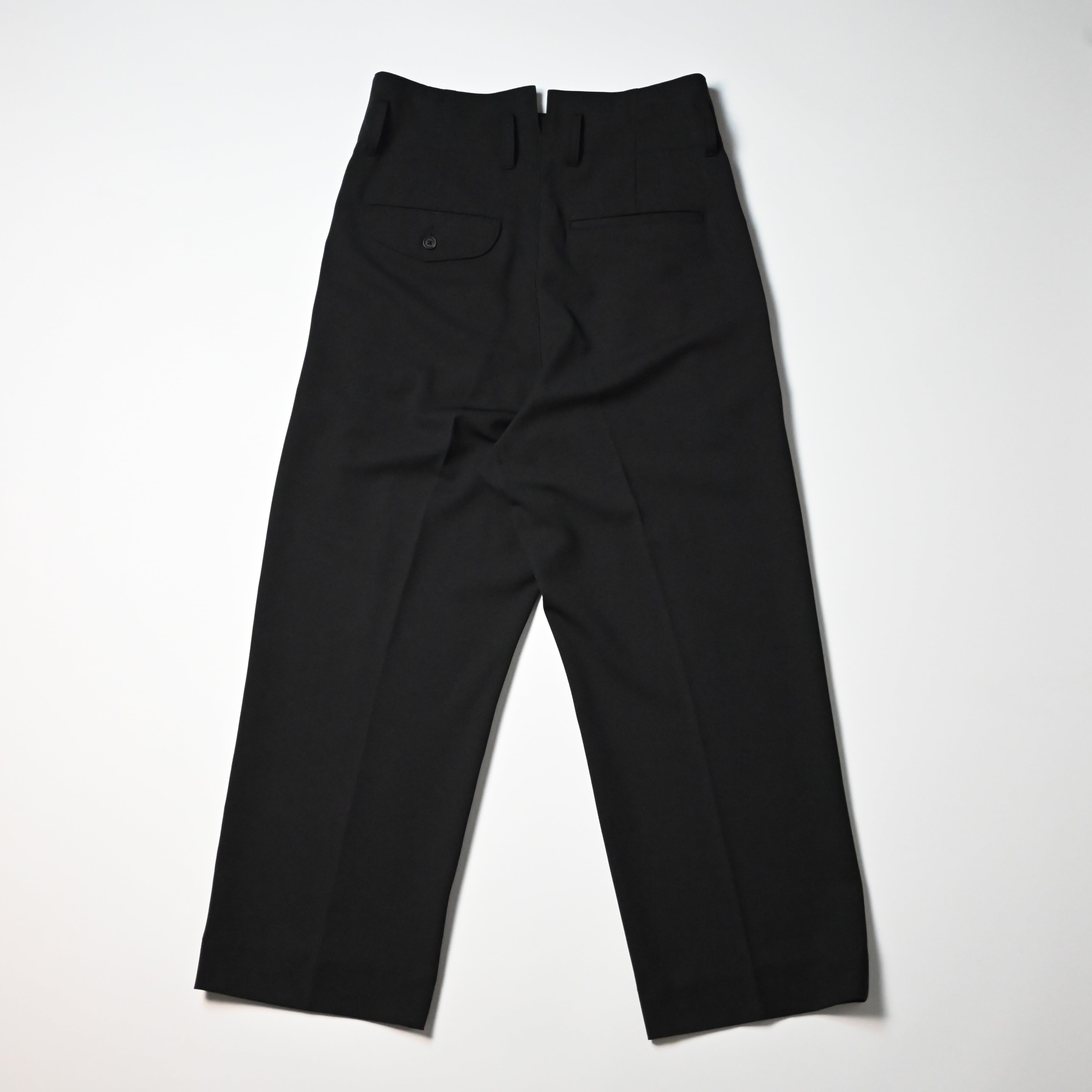 KUONクオンBelted CHINO Pants（ベルテッドチノパンツ） KUON / Single Pleated Belted Trousers | GANKO