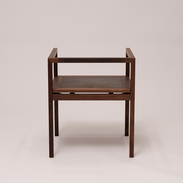 The structure SLE011