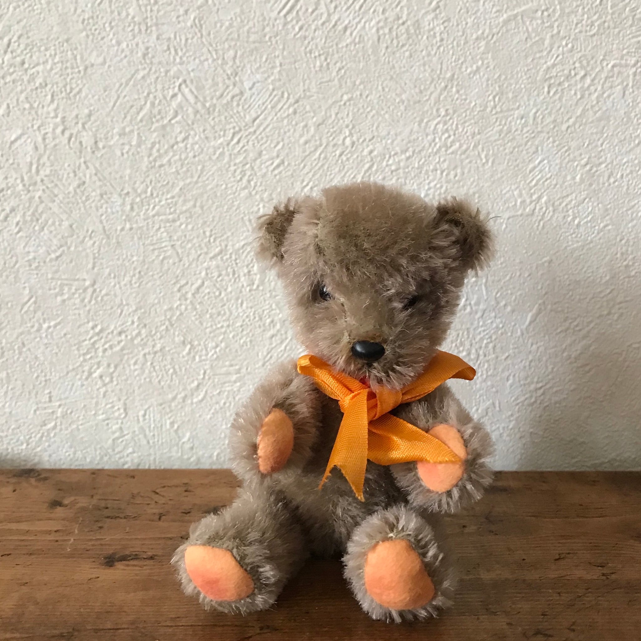 アンティークテディベア　オレンジ色リボン オレンジリボンのくま | tsuitachi craft&brocante