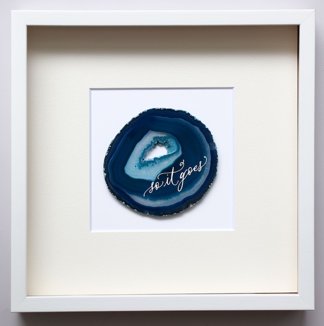 Wall letter◇this moment white ／ Wall decor／calligraphy agate slice／handwritten／ウォールデコ カリグラフィー アゲートスライス 