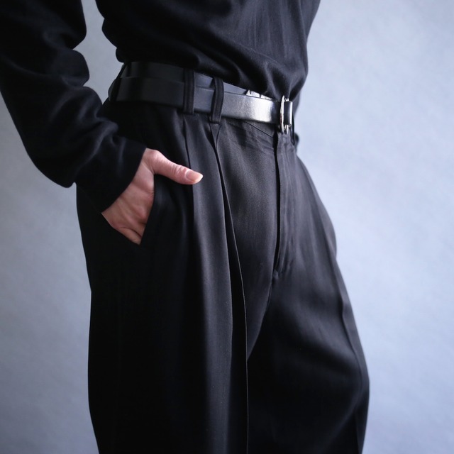 "TOMMY BAHAMA" 2-tuck tapered silhouette black wide slacks