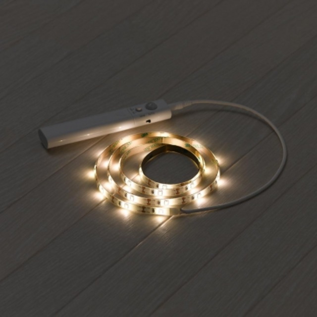 YAZAWA(ヤザワ）テープセンサーライトM 乾電池式 白色LED×30灯 人感センサー付　NBMN51WH