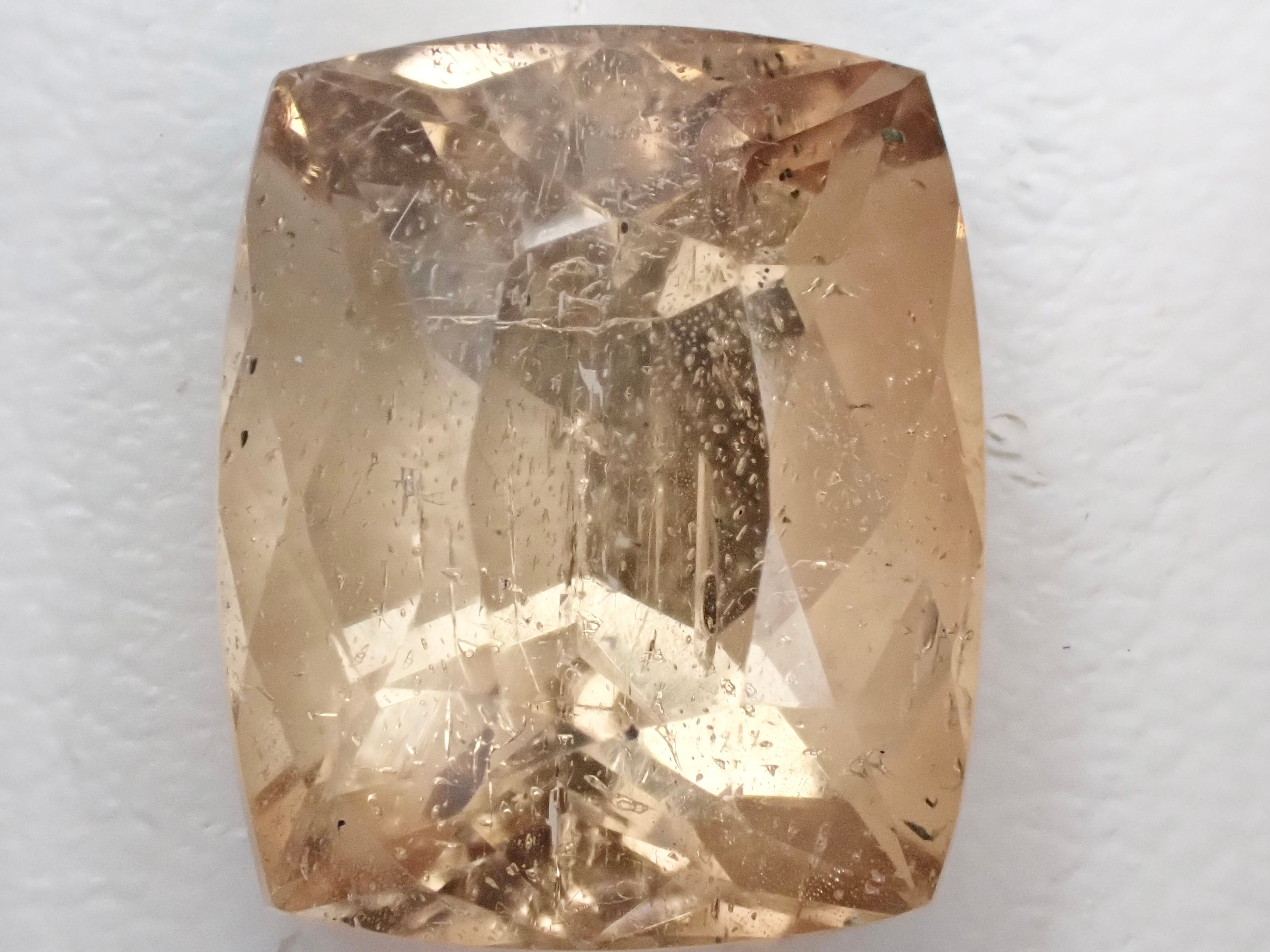 変彩金緑石】 アレキサンドライト キャッツアイ 原石 鉱物 標本No1670