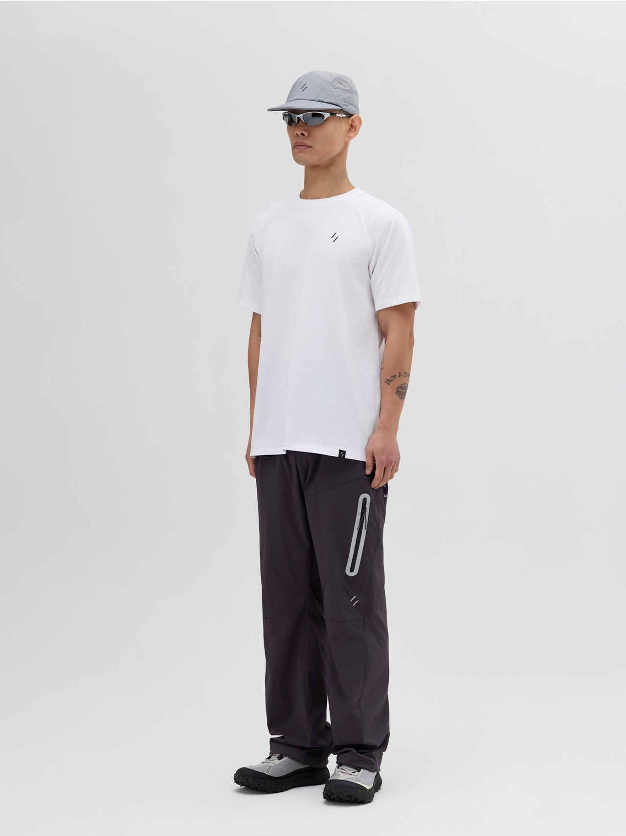 VENT HIKE PANTS_CHARCOAL_WPL040