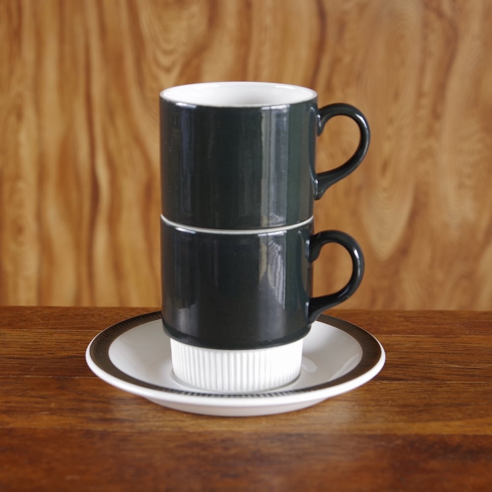 イギリス製ヴィンテージ食器 Poole プール ダークグリーン コーヒーカップ ソーサー #171213-1~3 アンティーク レトロ スタッキング  陶器 | Flohmarkt フローマルクト powered by BASE