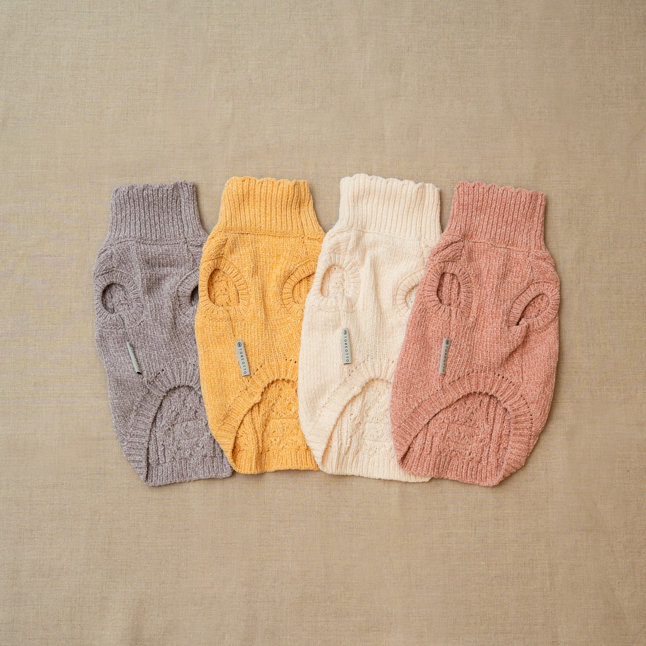 TOREOTTO38 DOG KNITVEST / WHITE