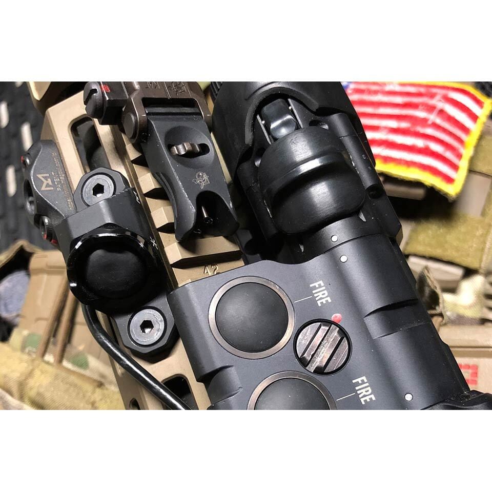 Unity Tactical Hot Button M-LOK FDE (Surefire 9インチ) | GunPlay