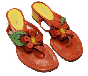 miumiu flower sandals