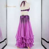 ベリーダンス オリエンタル 衣装 上下セット パープル系 ビーズ ラインストーン トップス スカート ベルト セット 華やか フリル フリンジ 上品 ダンス衣装 キラキラ ストーン 煌びやか ボリューム 舞台 かわいい