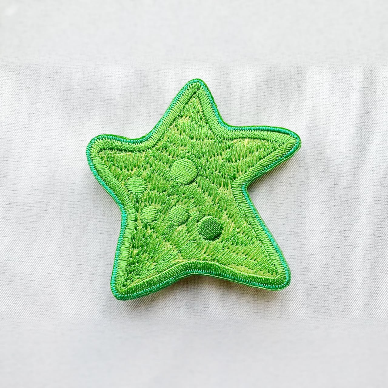 刺繍ブローチ ga.la (br-184)