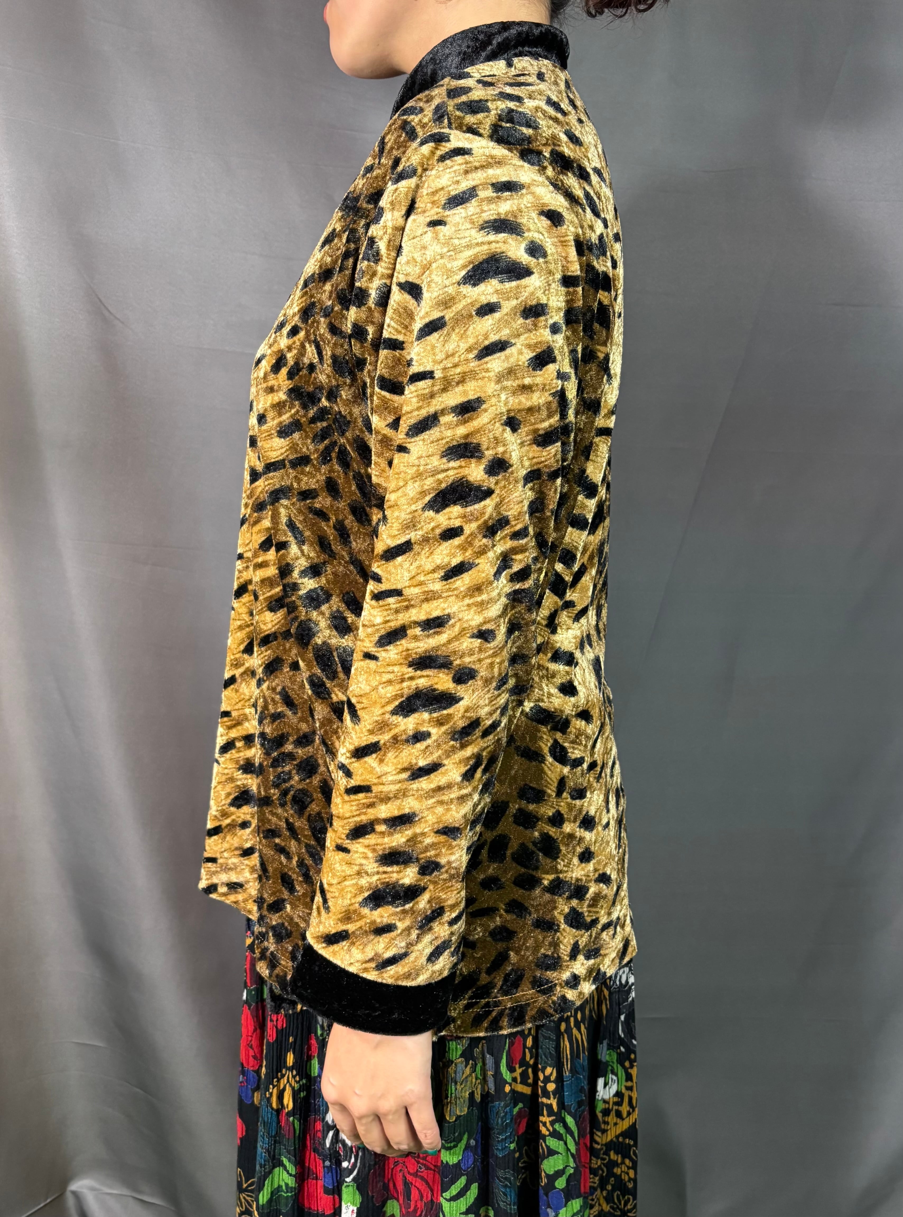 Lady's】 80s レオパード ベロア調 トップス / 80年代 シャツ 古着 豹