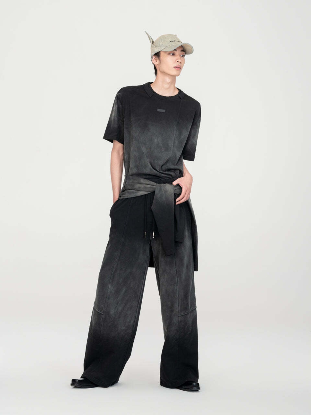 【26AW | MEN】Feng Chen Wang フェンチェンワン / パンツ / Washed Dyed Pants FUF22TR26 - 4