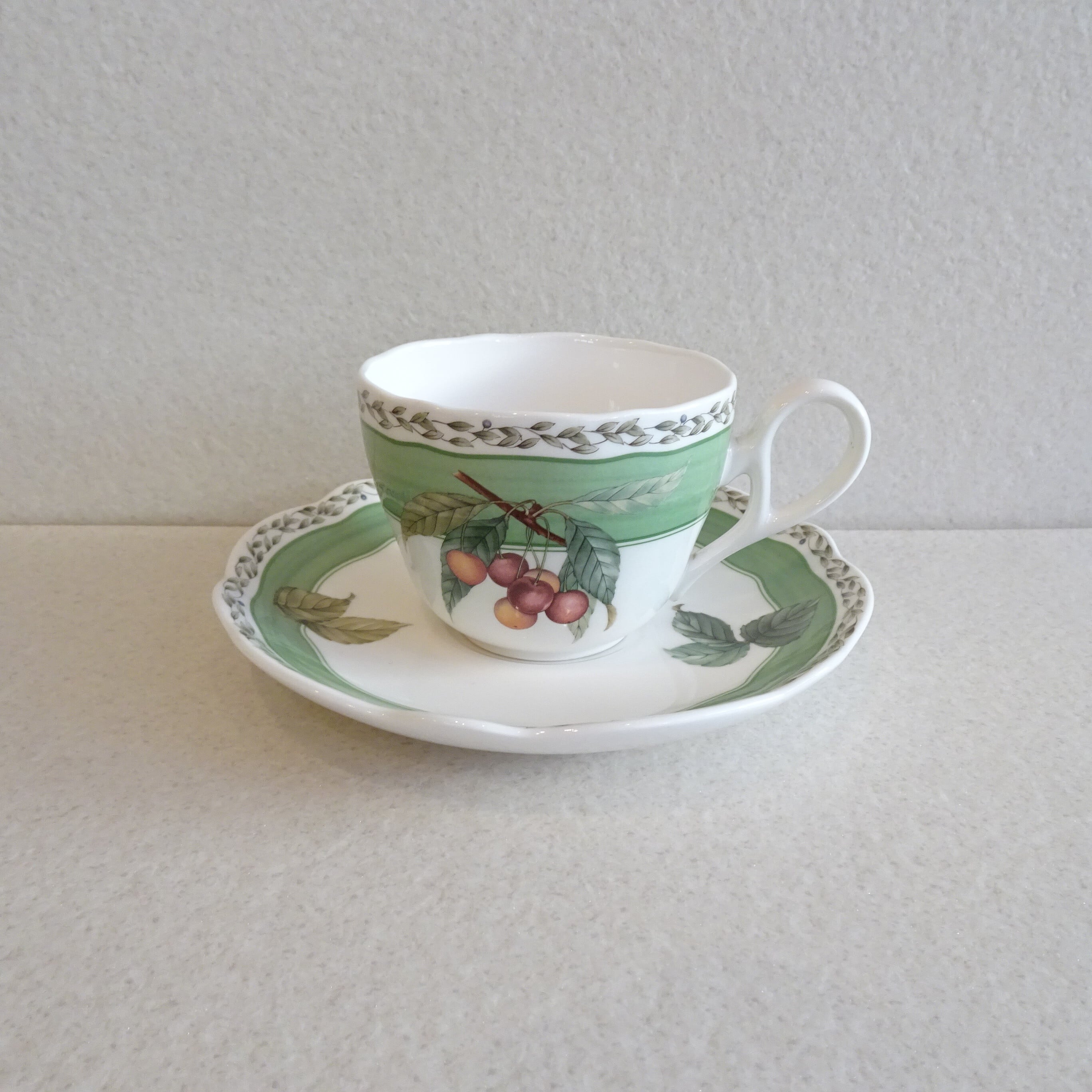 Noritake ROYAL ORCHARD ロイヤルオーチャード ティーポット Noritake ROYAL ORCHARD ロイヤルオーチャード ティーポット