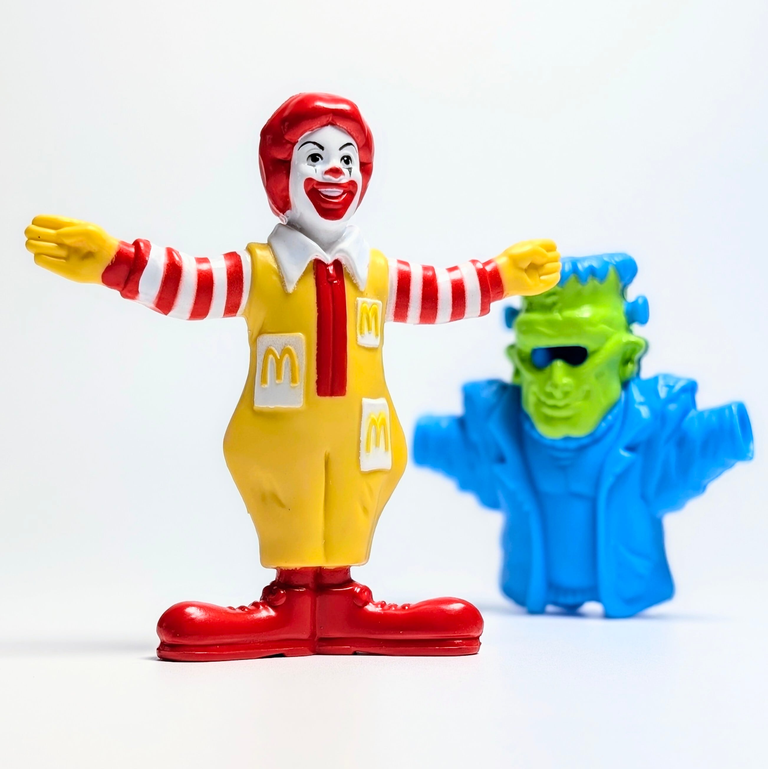 ☆ DEADSTOCK / VINTAGE 1995☆【 McDonald's  ( マクドナルド ) 】1995年海外マクドナルドミールトイ / ハロウィンシリーズ『 What am I going to be for HALLOWEEN? 』RONALD FRANKENSTEIN ロナルドフランケンシュタイン / ハッピーミール 〚アメリカン雑貨 アメトイ〛
