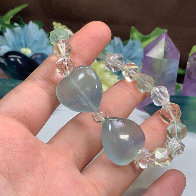 10. リボン風☆フローライト×カット天然石 デザインブレスレット