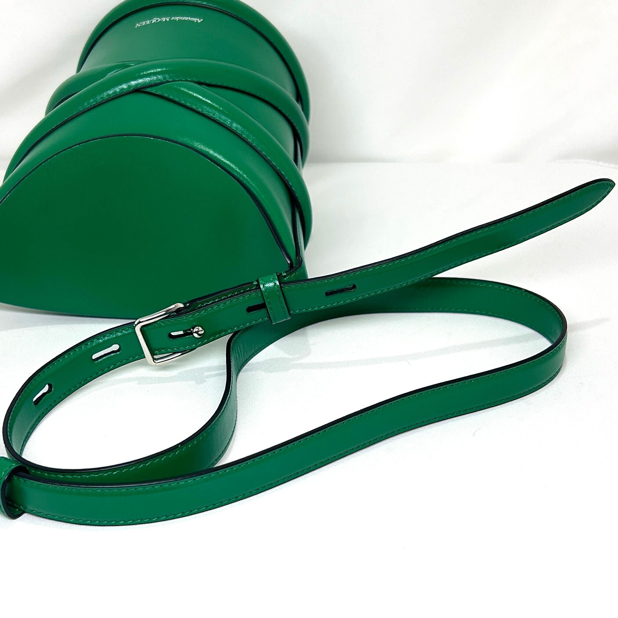 未使用品】Alexander McQueen ザ カーブ ショルダーバッグ レザー  