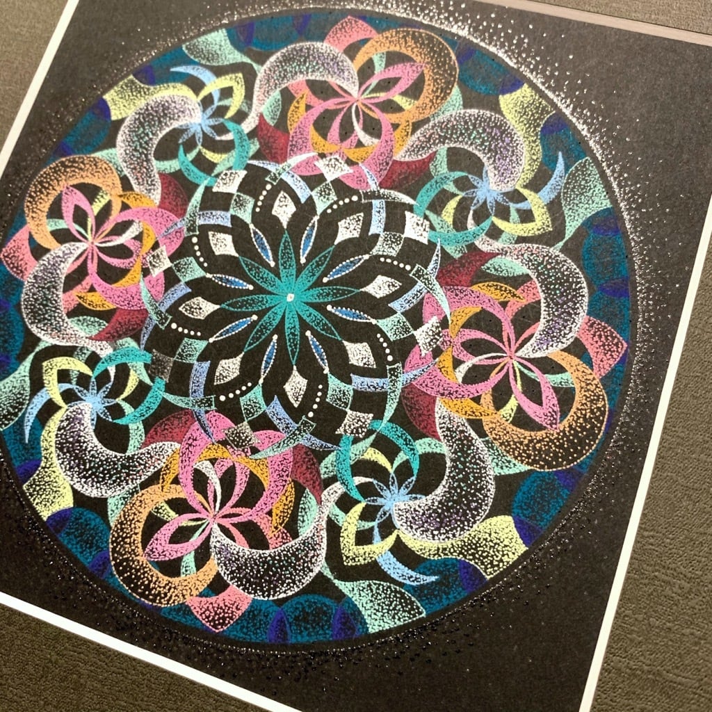 宙を奏でる点描曼荼羅画 「夢」 | カレイドスコープ