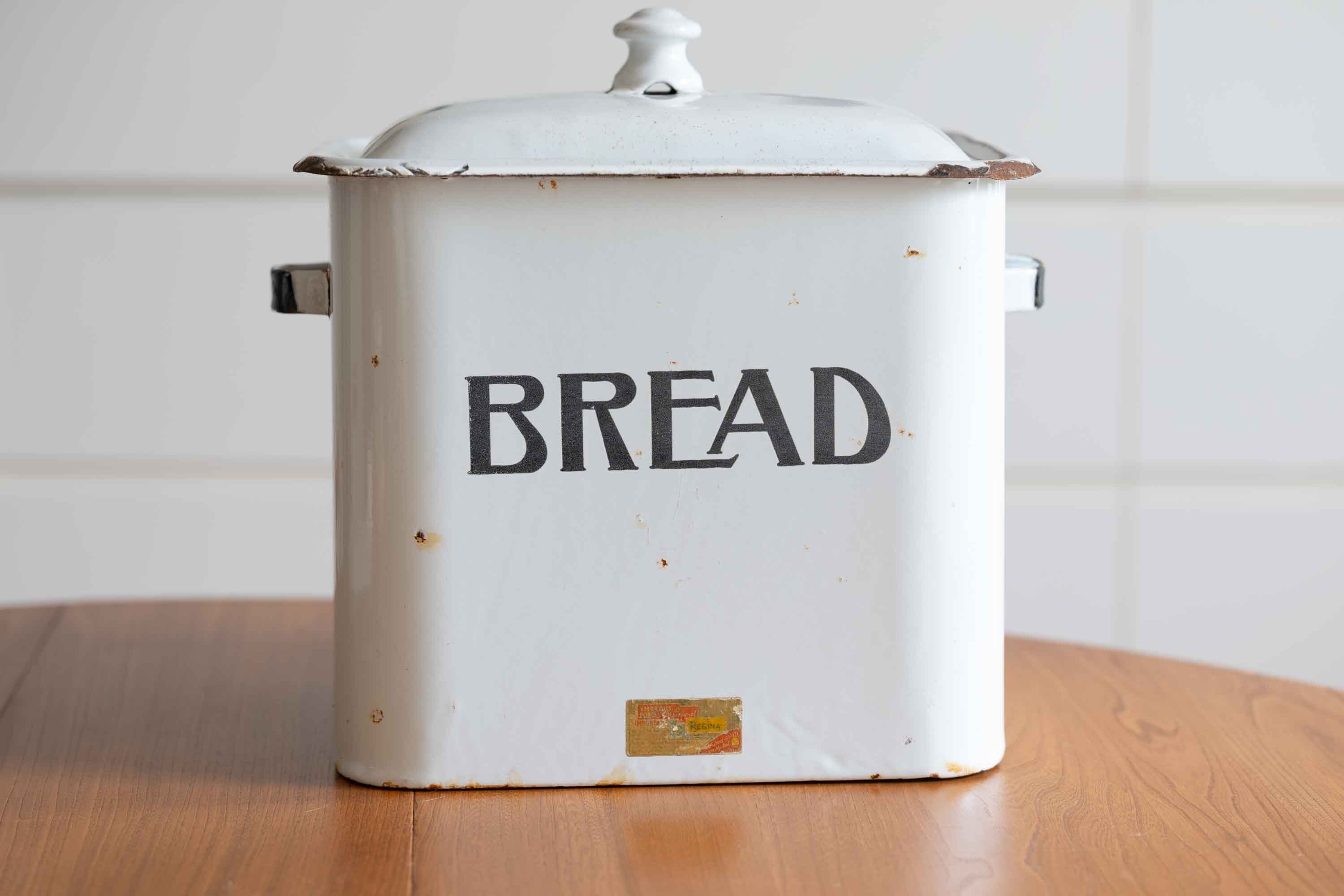 英国アンティーク ブレッド缶 古いタイプの蓋の持ち手に注目です! No.4