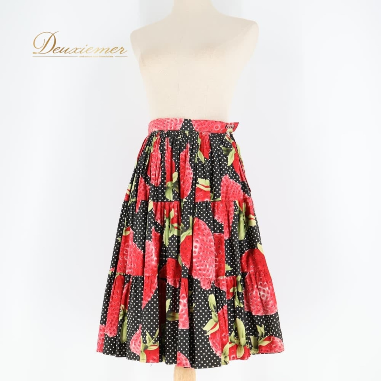 フォークダンス 衣装 スカート ブラック系 いちご 苺 チロリアン チロルスカート カントリー 果物 黒 赤 白 緑 水玉 ドット柄 華やか かわいい ダンス衣装 練習 レッスン イベント イチゴ レッド系 グリーン系 ホワイト系