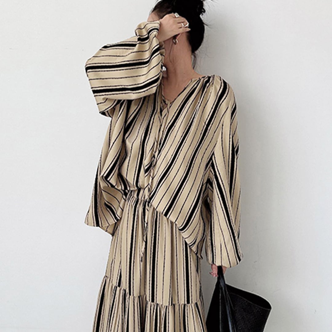 ニュアンスストライプパフスリーブチュニック K0372