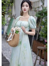 【0019】Square Neck Green Leafn Short Sleeve Dress