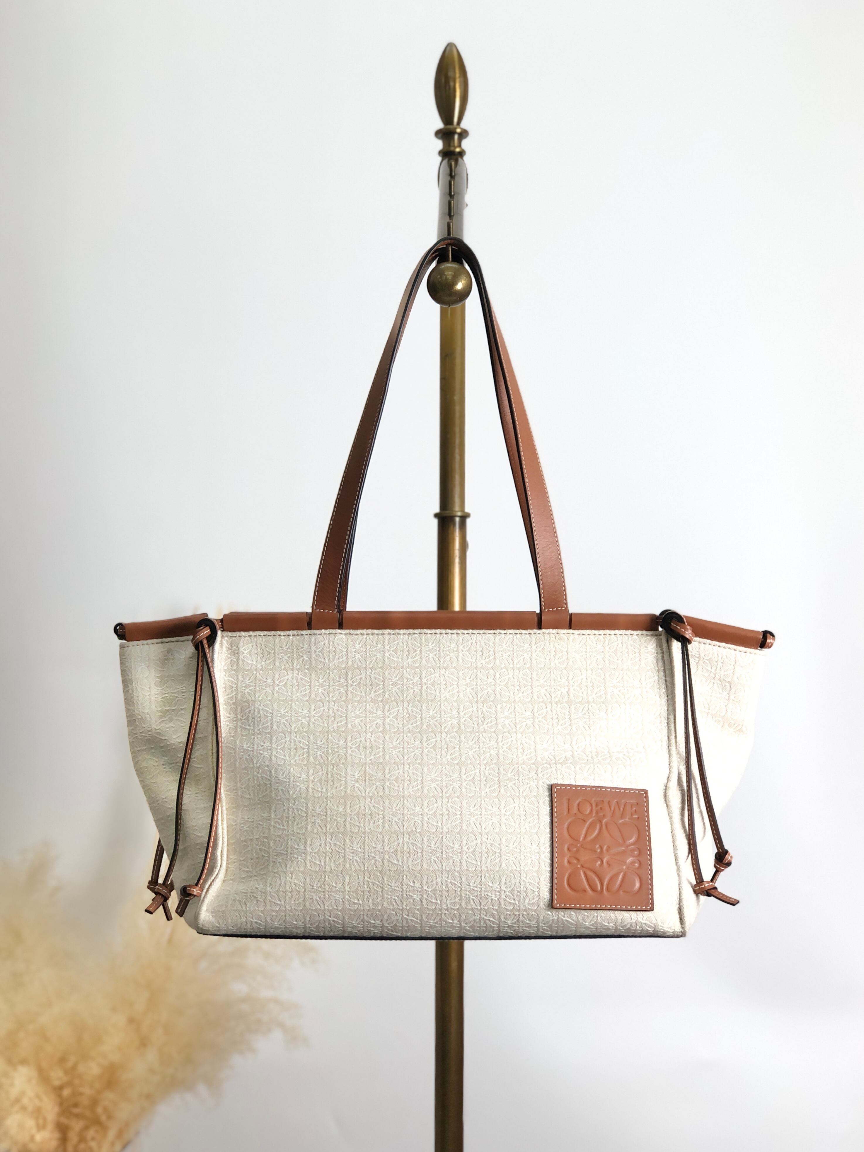 LOEWE ロエベ トートバッグ ベージュ ブラウン キャンバス CUSHION