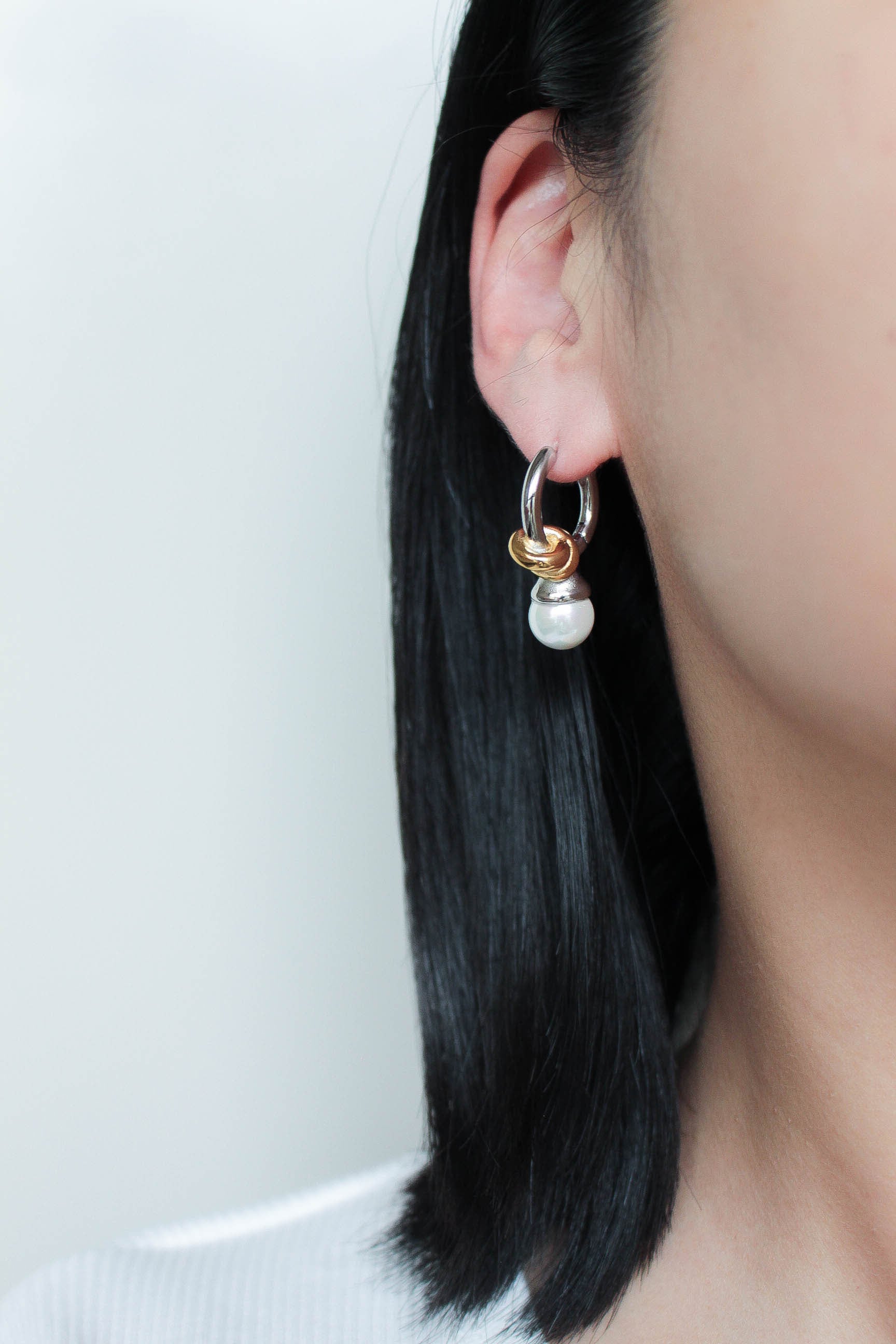 5/23(sat)発売 Knot Pearl Hoop Pierce