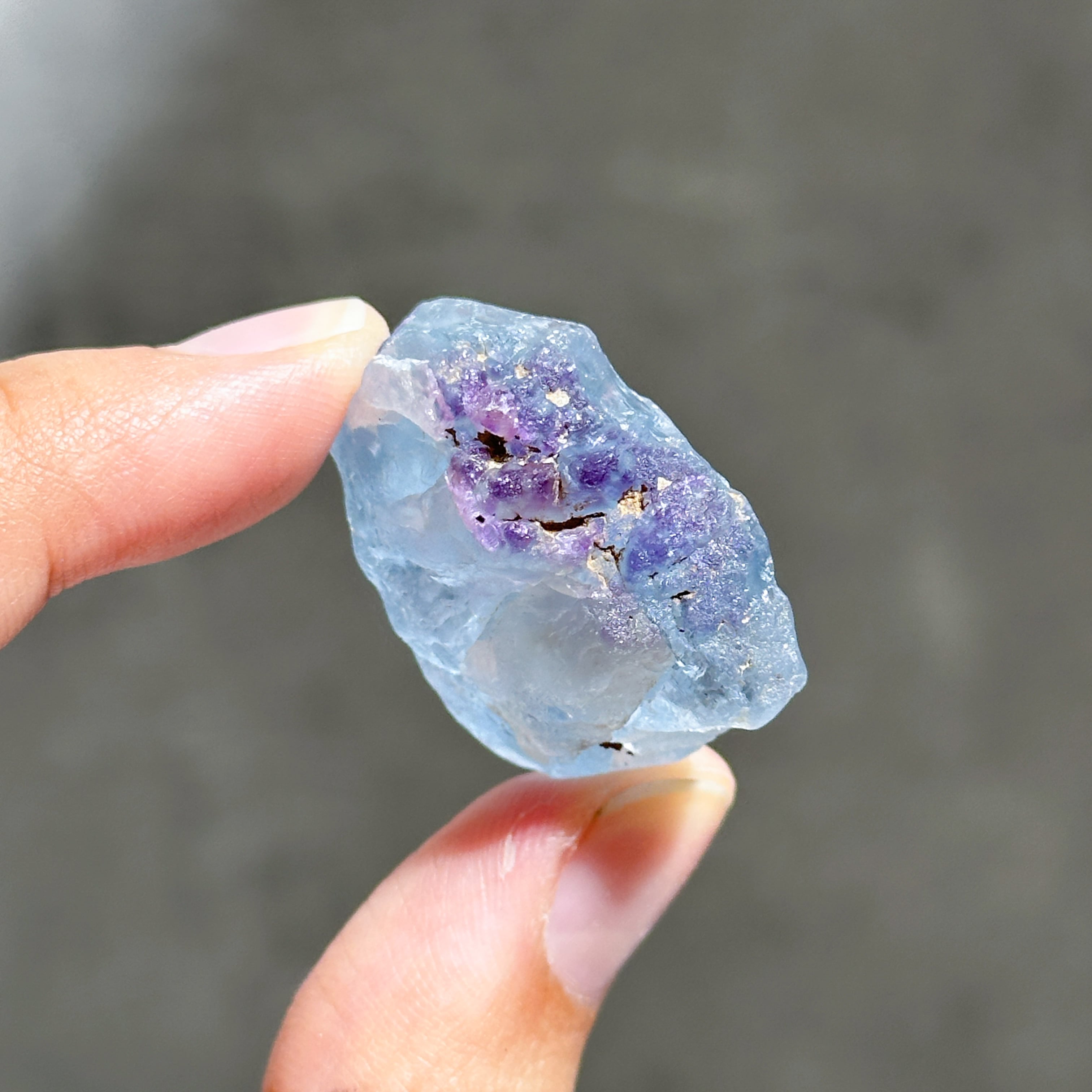 フローライト イギリス Heights Quarry産 フローライト – 天然石ハッピーギフト