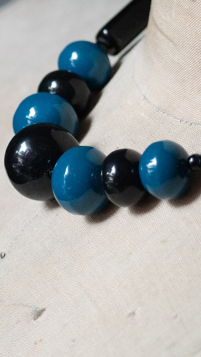 unknown used Deep blue-black large beads necklace