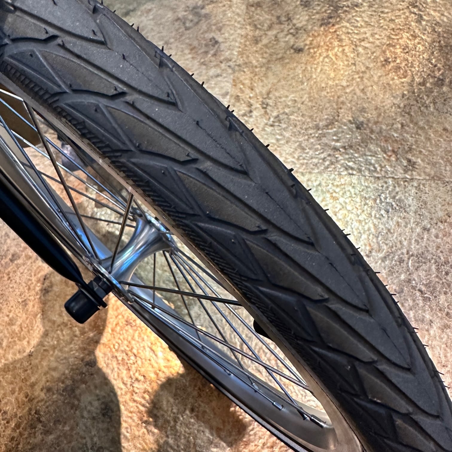 タイヤ 16×1-1/3 (35-349) Schwalbe Marason Racer | LORO タイヤ 16×1-1/3 (35-349) Schwalbe Marason Racer | LORO
