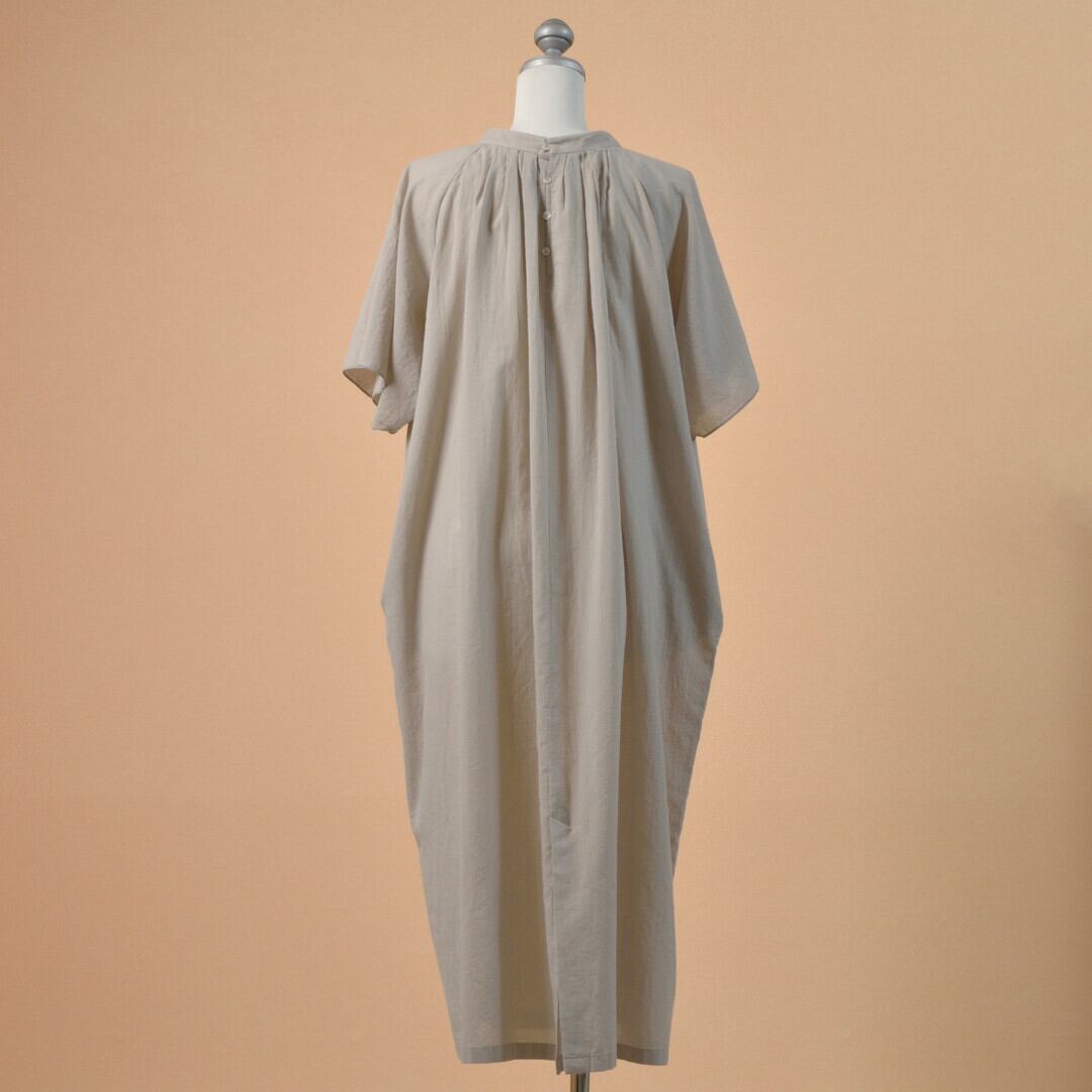 evam eva エヴァムエヴァ コットンローン・ワンピース cotton lawn one-piece ・セージ 薄く透け感のあるコットンの生地をたっぷりと使用しましたワンピースです【送料無料】