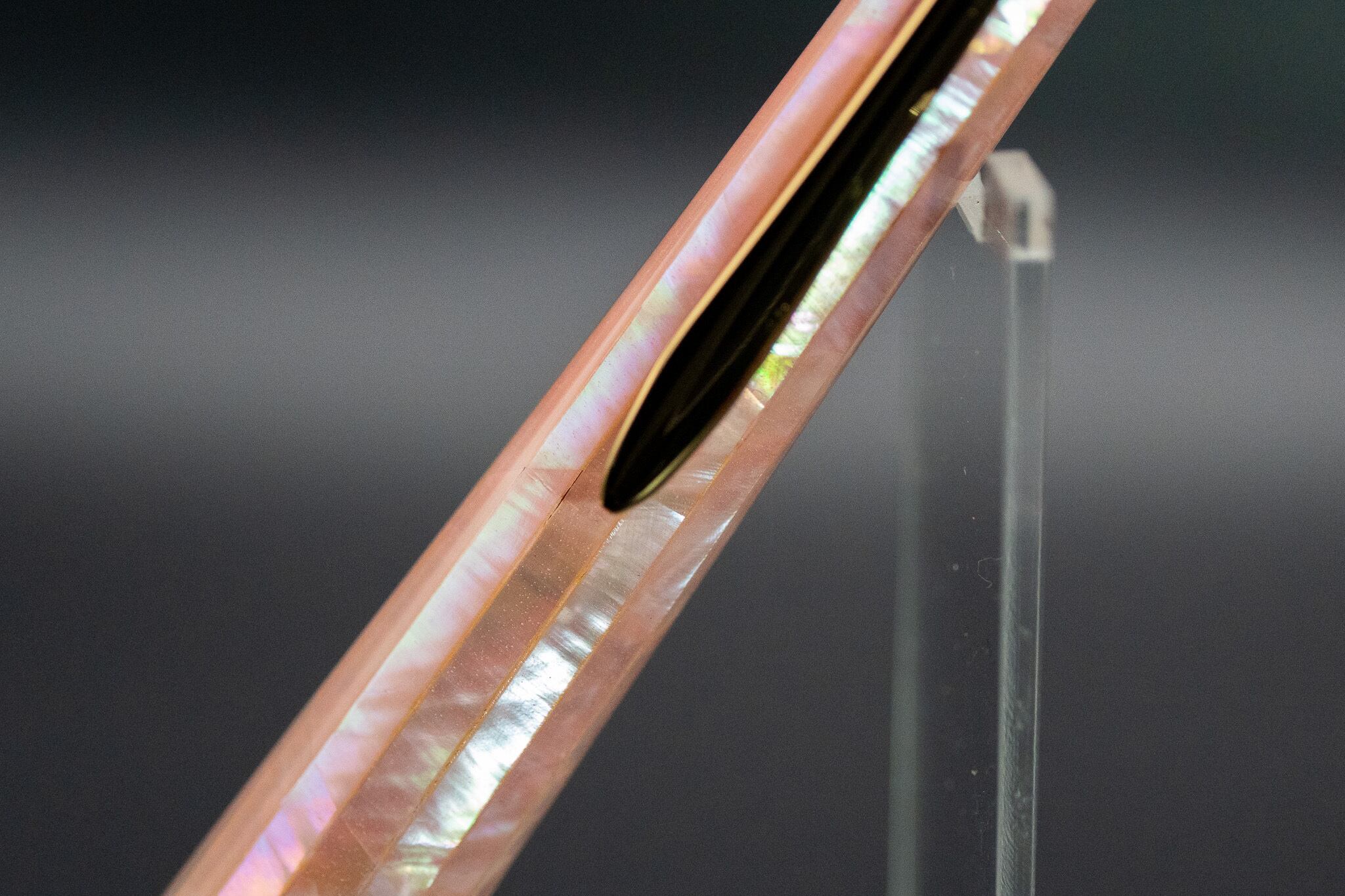 【海洋の宝石】 ピンクアバロン gold MP