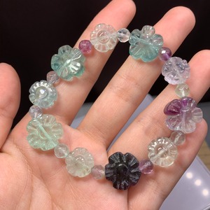 フローライト・お花デザインブレスレット