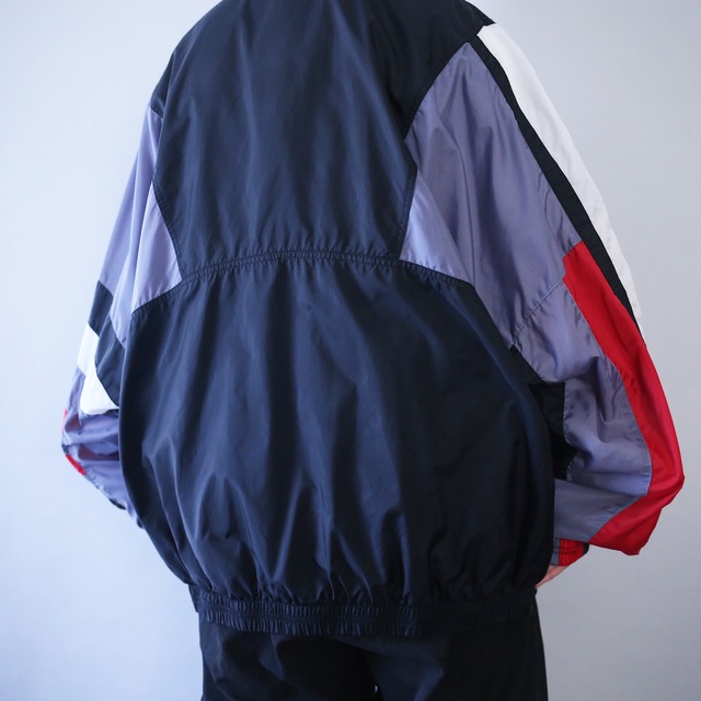 "NIKE" asymmetry switching design XXL over silhouette nylon blouson