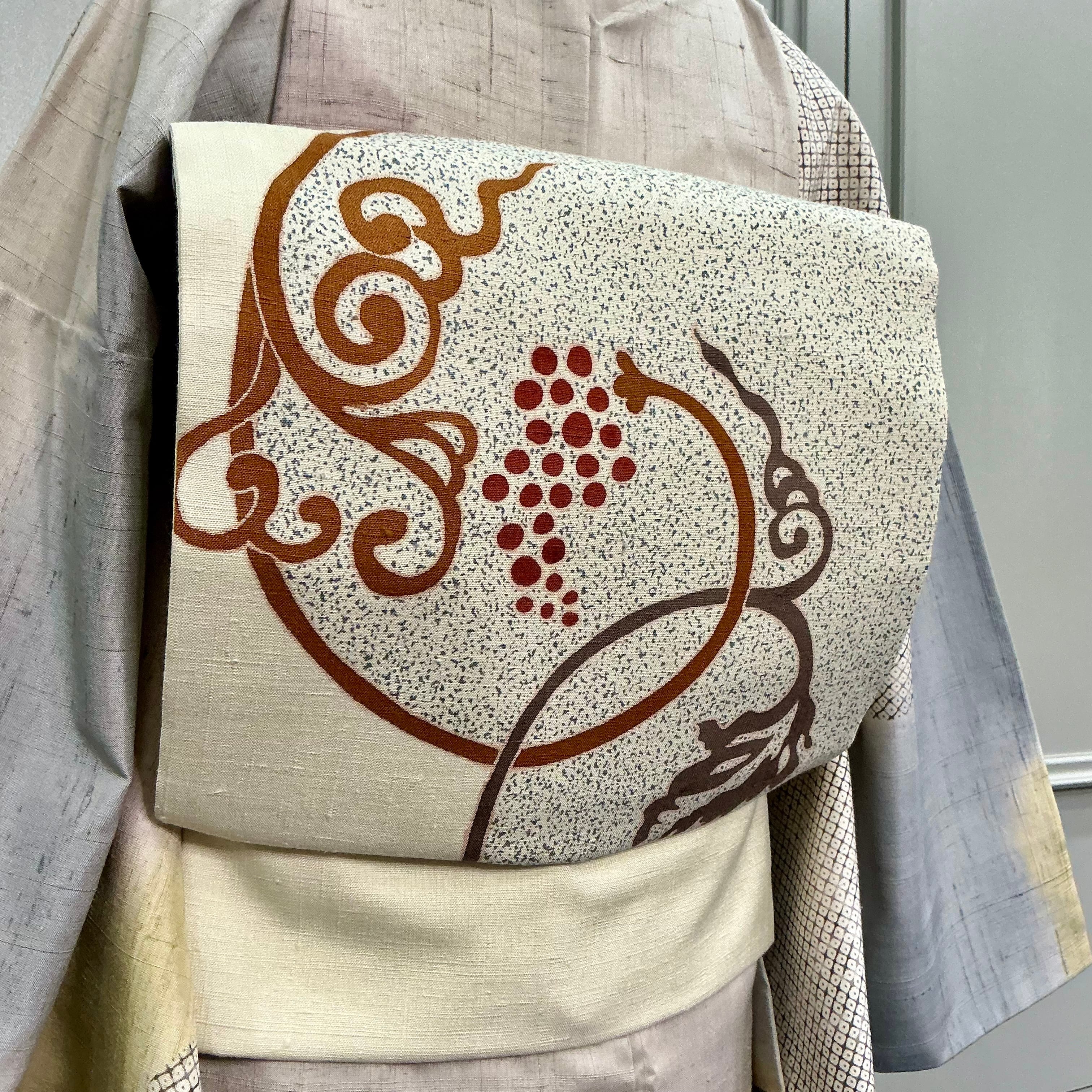 grape autumn＊未使用品 ぶどう 葡萄 染め帯 生成 エルクベージュ