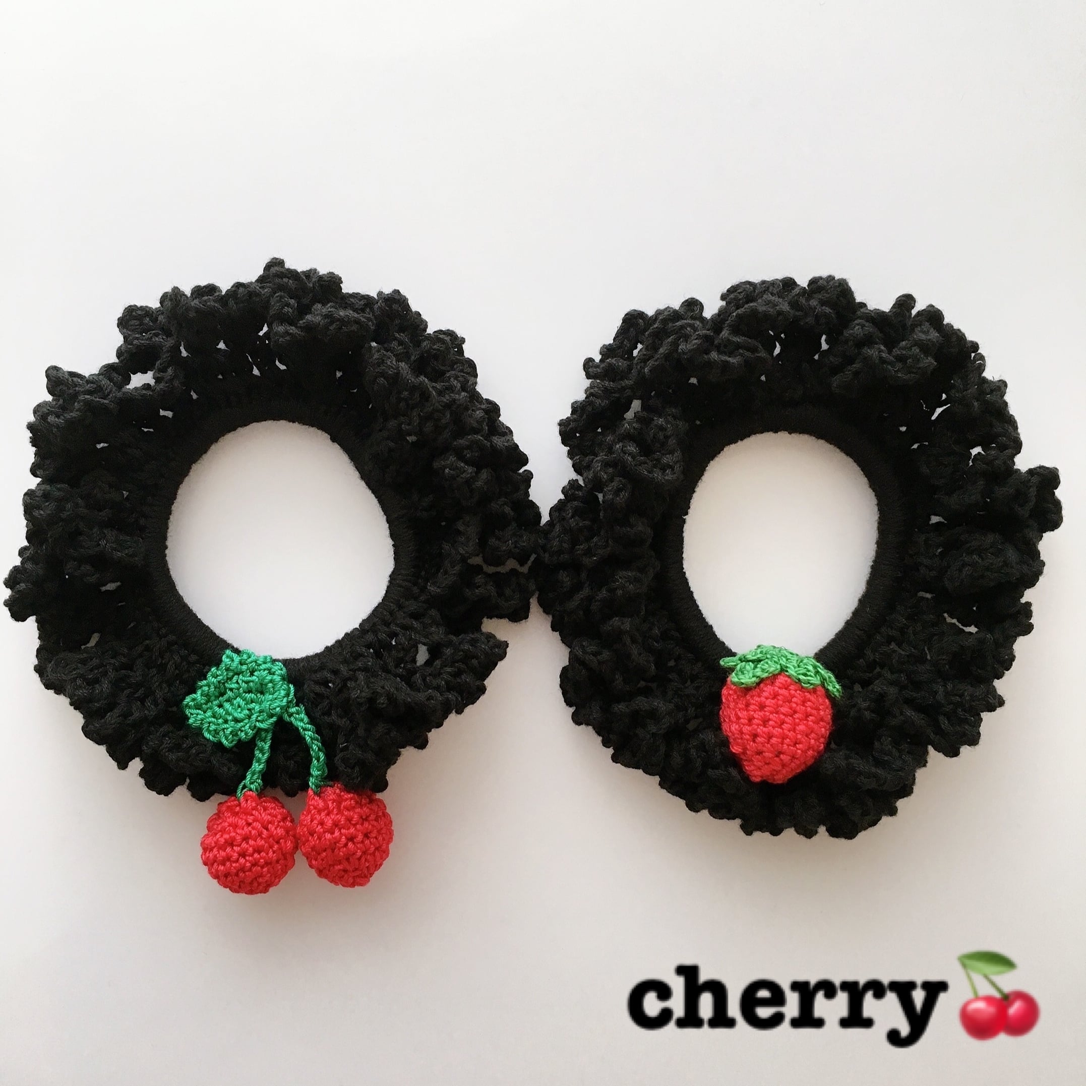 ハンドメイド ☆ 悪けれ シュシュ 103