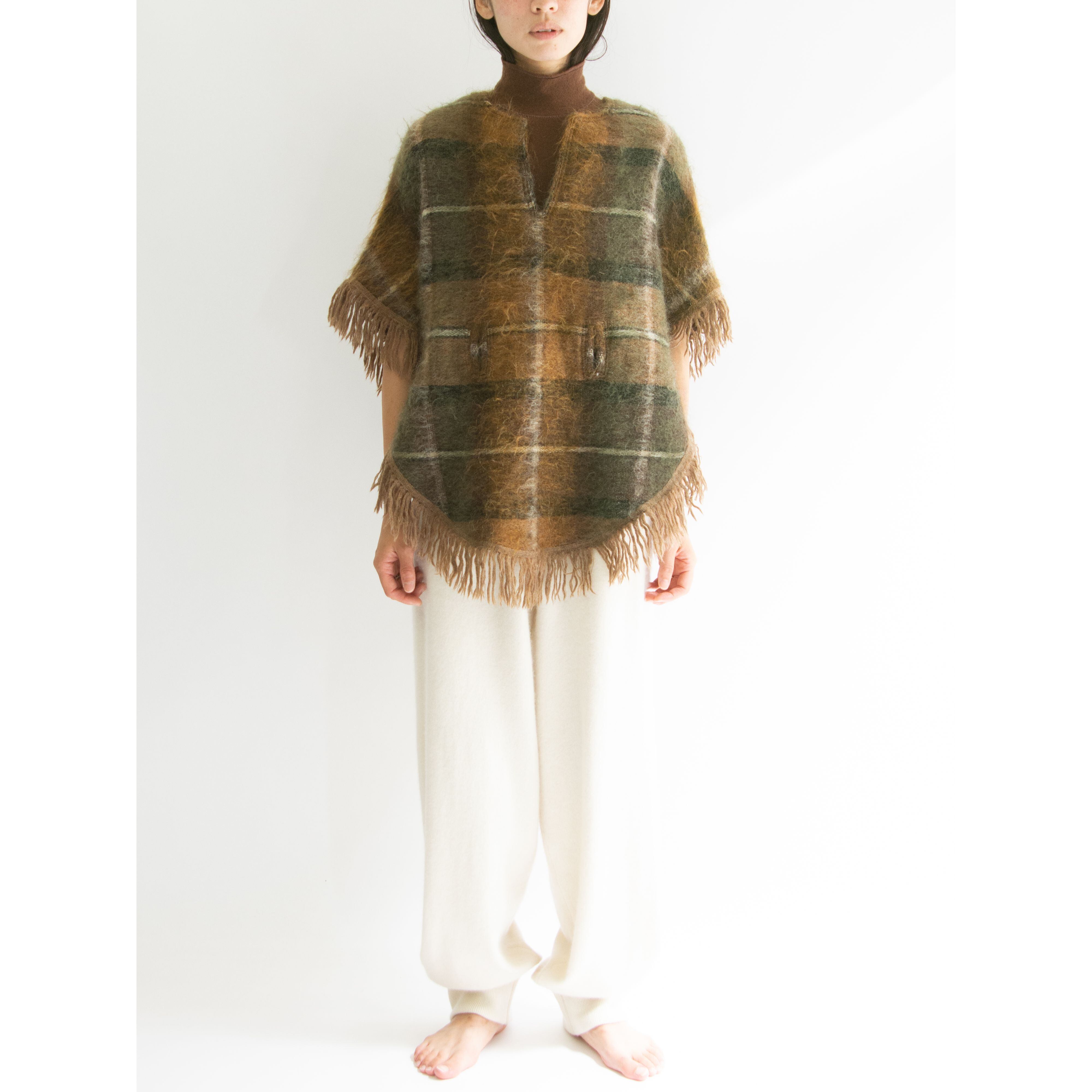 【Andrew Stewart】Woven in Scotland 60-70's Mohair-Wool Poncho（スコットランド製 モヘヤウールフリンジポンチョ ケープ）