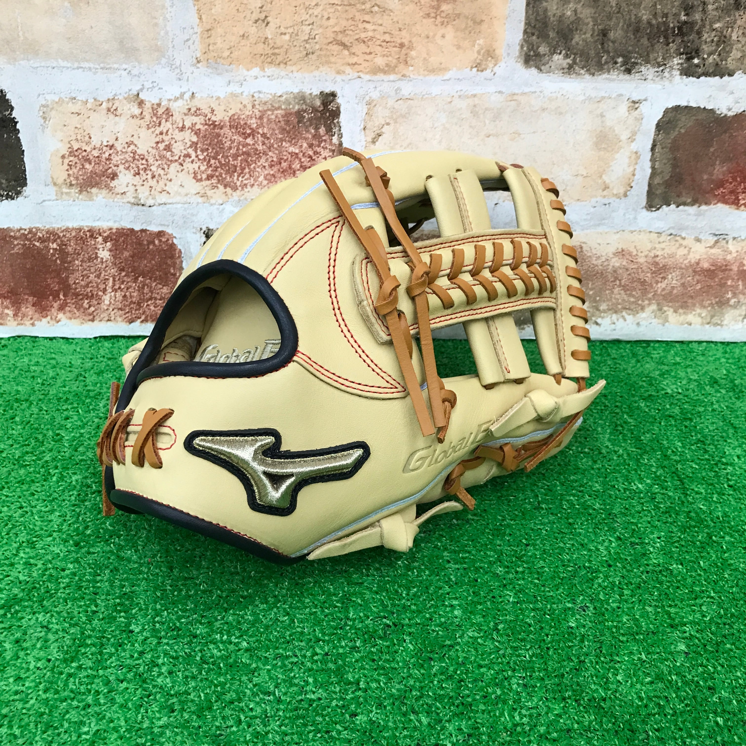 【限定モデル】ミズノプロ 硬式グローブ ヌートバーモデル 外野手用 ナチュラル 楽天市場】【限定！ヌートバーモデル】ミズノプロ 硬式グローブ 硬式用