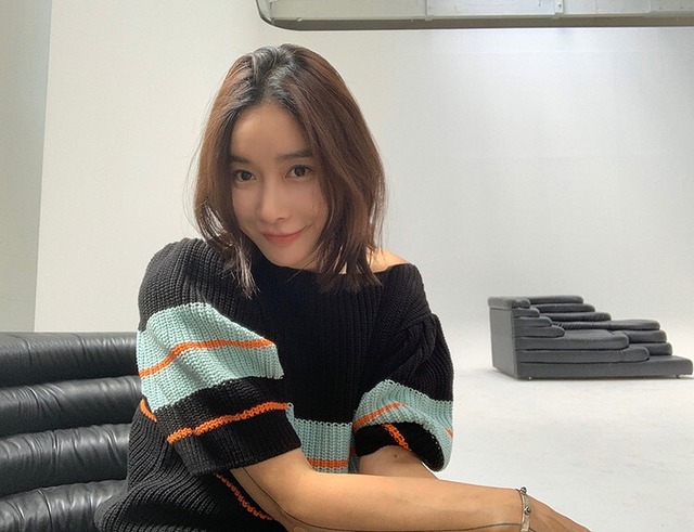 【送料無料】新作♡パフスリーブ 半袖 ニットトップス ゆったりコーデに◎韓国ファッション(DM0057)