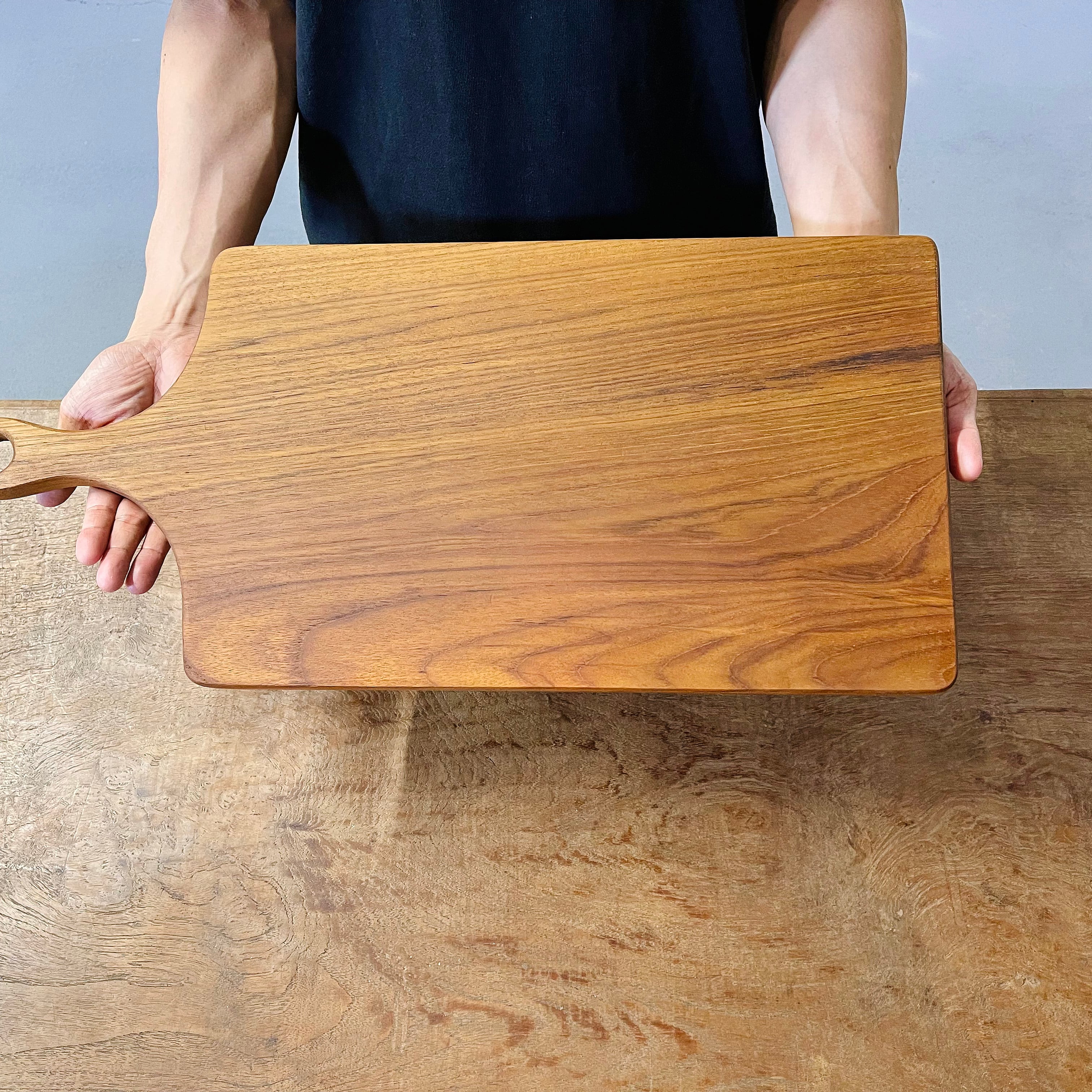 木製カッティングボード/チーク XL(約60cm x 28cm x 1.5cm) | Paddle
