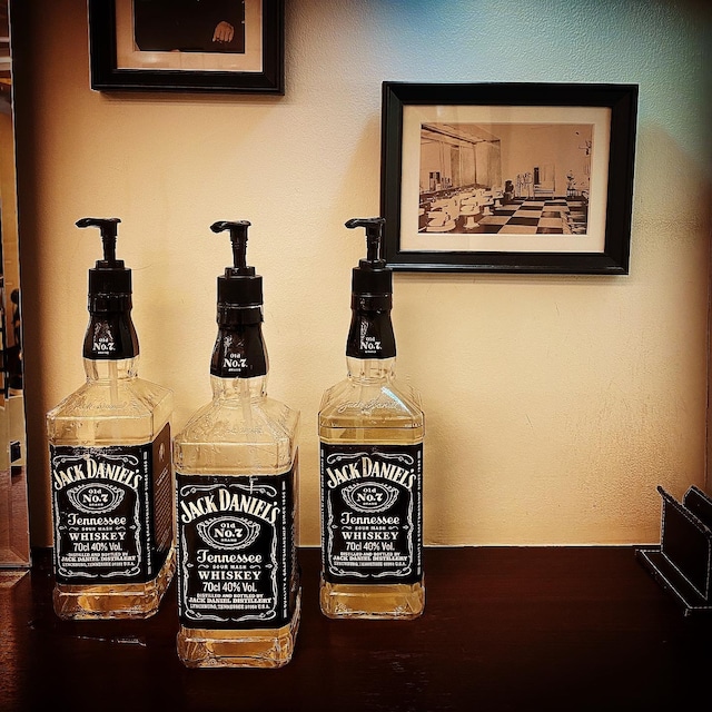 ★ジャックダニエル700ml空き瓶+シャンプーポンプ部品のセット　JACK DANIEL 700ml　ポンプ　-　ジャックダニエル　シャンプーコンディショナーポンプ　1本単位