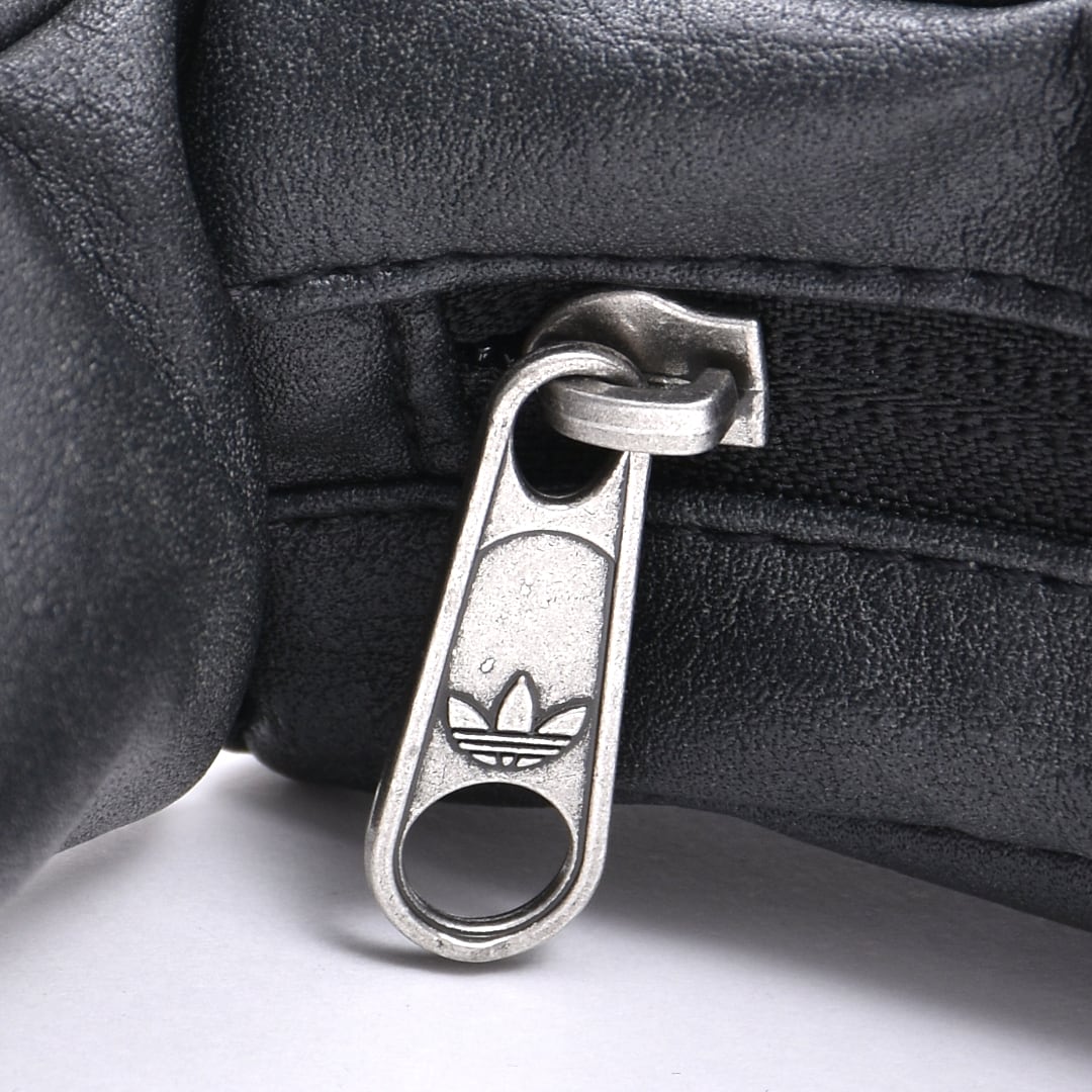 8/3新着】adidas MOONバッグ | VOLCAN&APHRODITE 公式通販