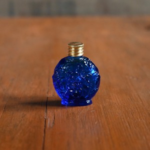 Perfume Bottle/ 香水瓶〈 チェコガラス・オブジェ・ディスプレイ・アンティーク・ヴィンテージ 〉