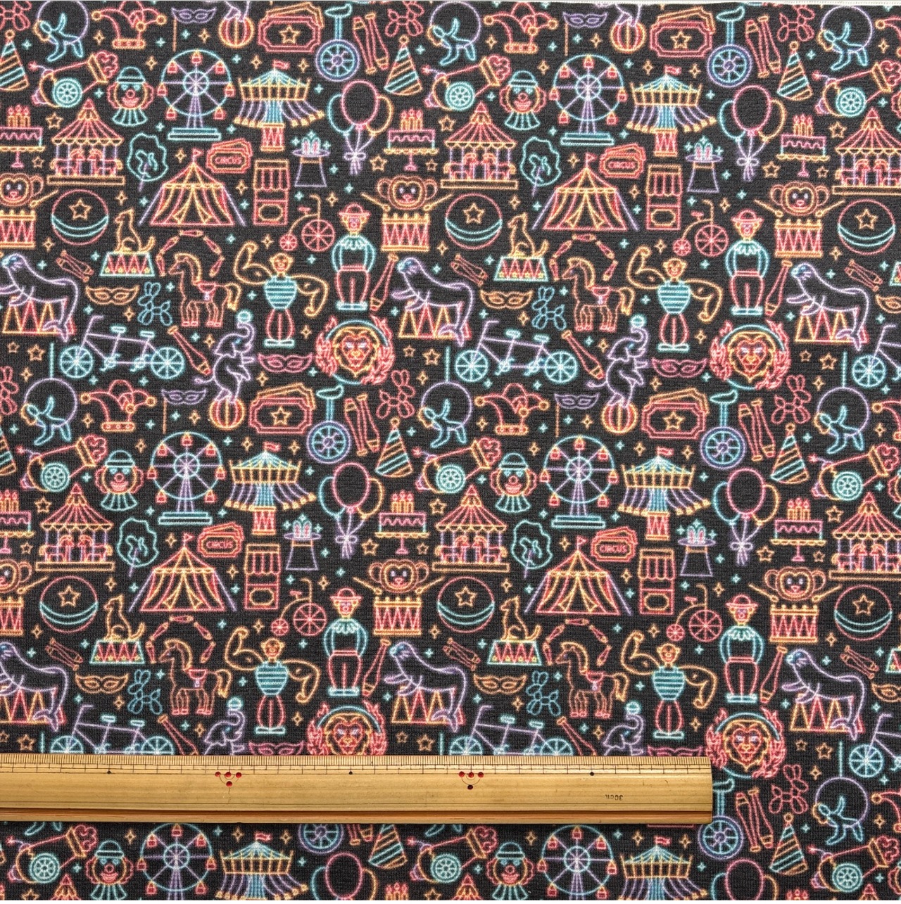 TB758◆80cm◆M◆倉敷帆布生地◆10号◆マレファブ◆ネオン柄◆製作事例あり