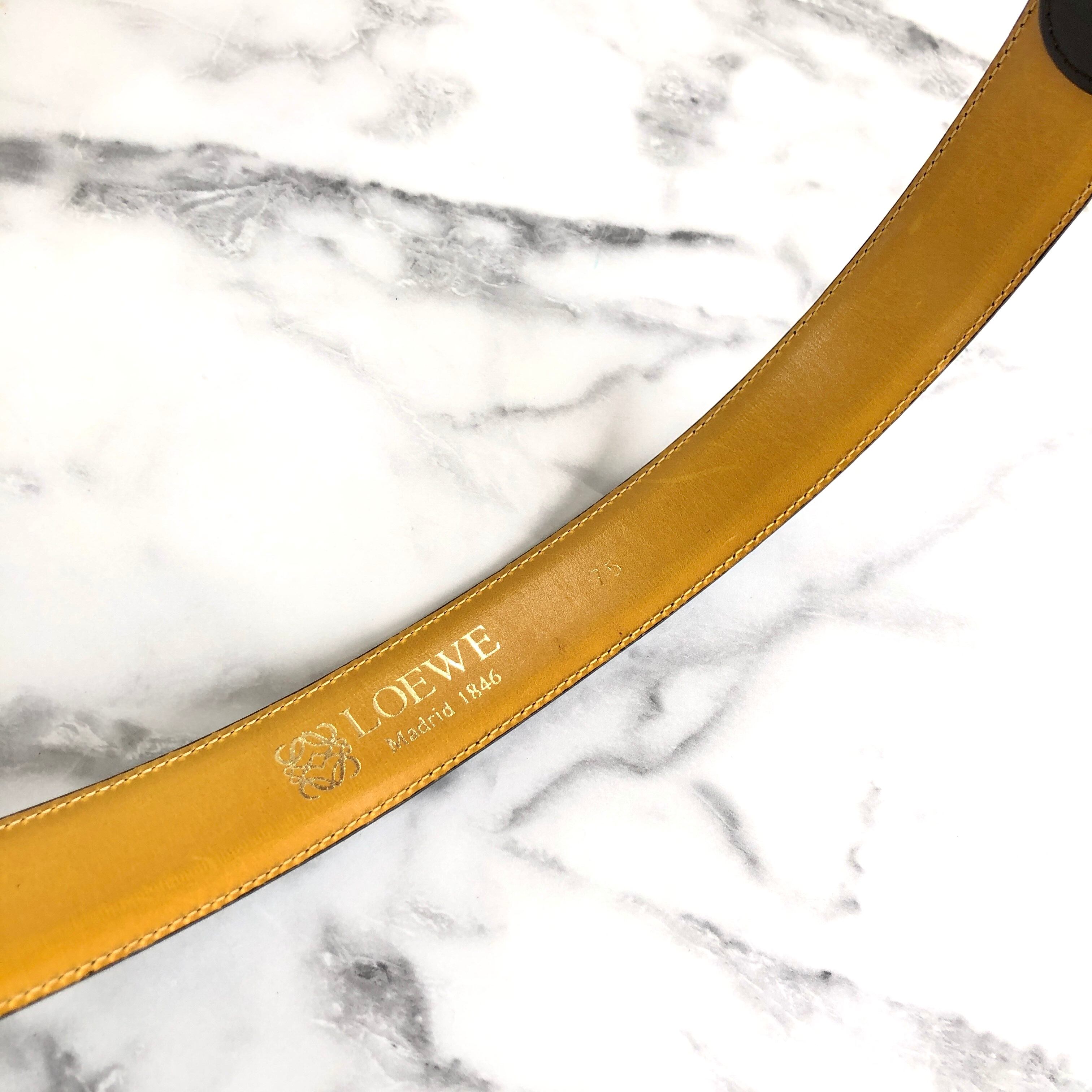 LOEWE ベルト ブラウン アナグラム レザー ヴィンテージ オールド ロゴレザーベルト ブラウン ヴィンテージ|ロエベ LOEWE - 【公式