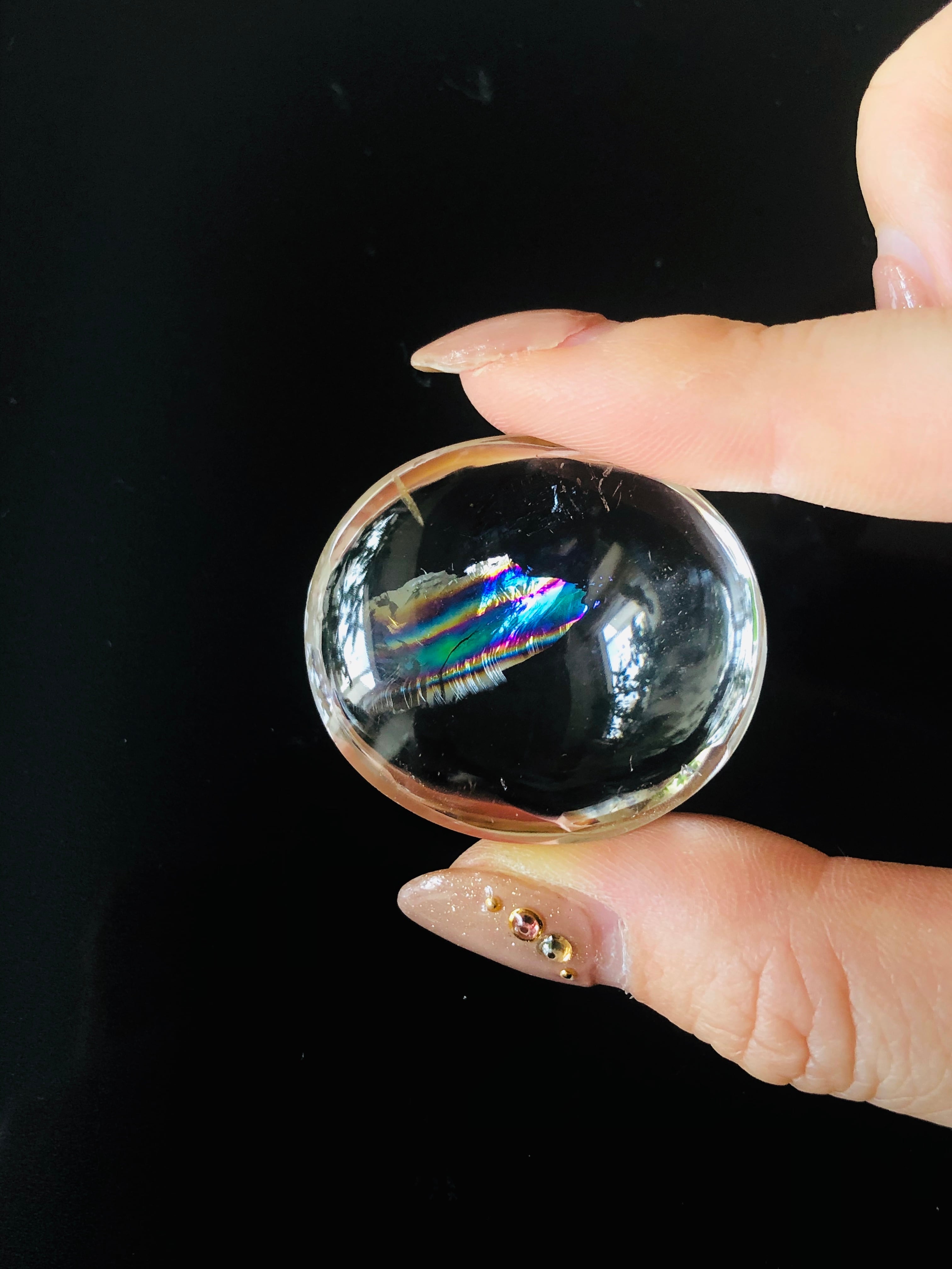 幸運を呼ぶ!虹入り水晶のタンブル(円盤タイプ)①