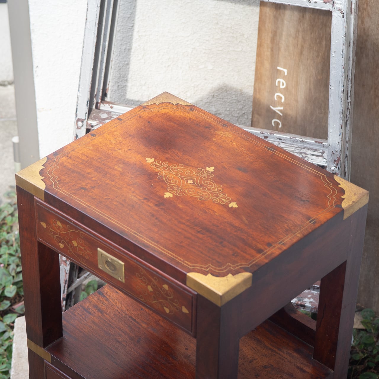 真鍮金具×象嵌サイドチェスト | トリノス-torinoth- | 新宿区神楽坂の