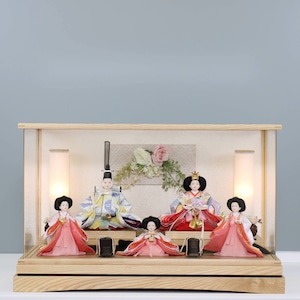 ピーカブーひな人形 ベーシックシリーズ 親王官女五人 アクリルケース飾り 【段ナチュラル】 ひな人形|雛人形|筒形照明|和モダン|フラワー