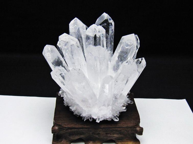 水晶 クラスター 水晶 原石 台座付属 一点物 182-8620 | 天然石